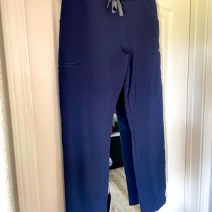 Figs navy yola EUC